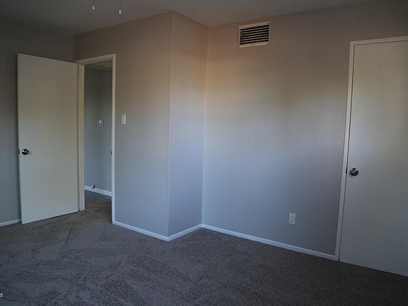 5th image of 1358 W 1st St