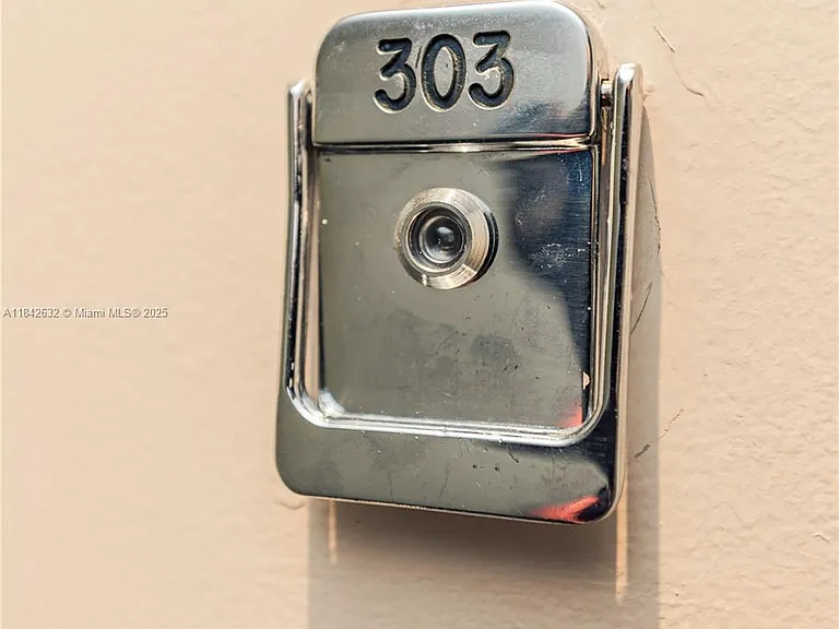19801 E Country Club Dr #4303 — Photo 47