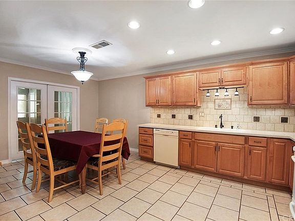 4th image of 16929 Highfalls St