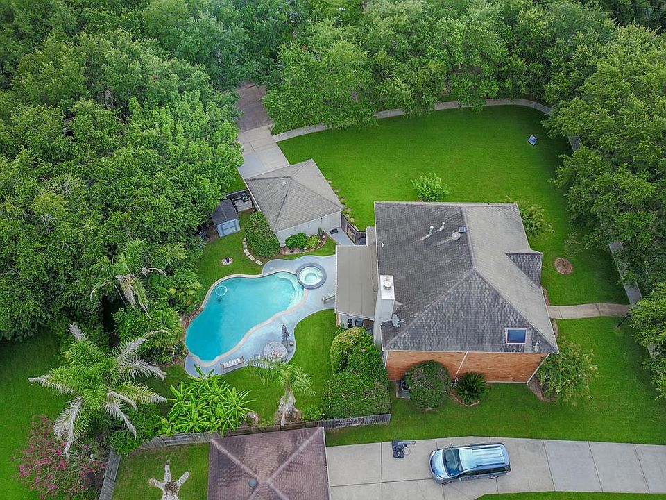 1st image of 5031 Cave Run Dr