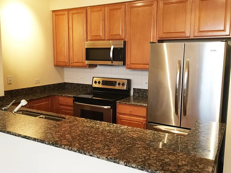 1322 S Prairie Ave #1906 — Photo 6