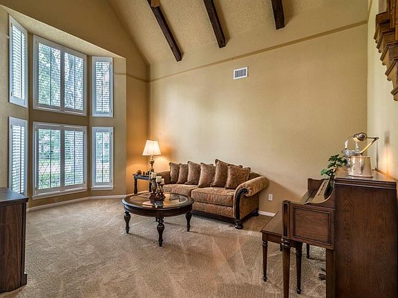 5th image of 16342 Locke Haven Dr
