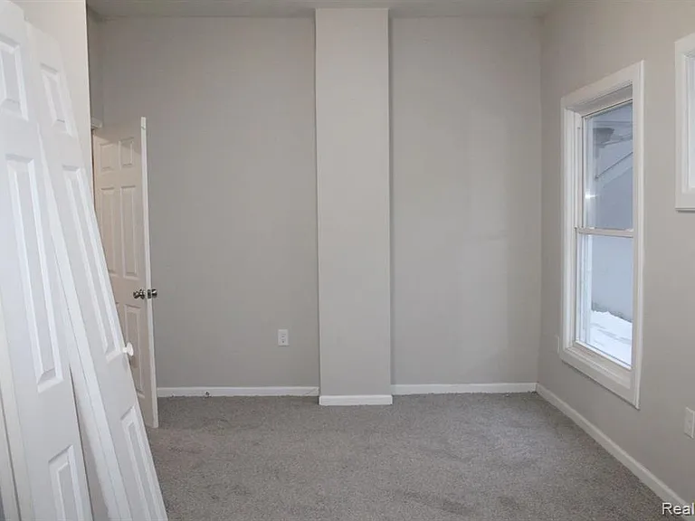 26 Wabash St #6 — Photo 9