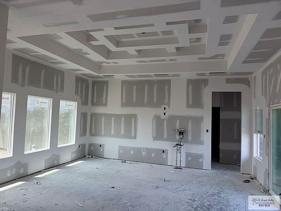 4th image of 4525 Alba Cir