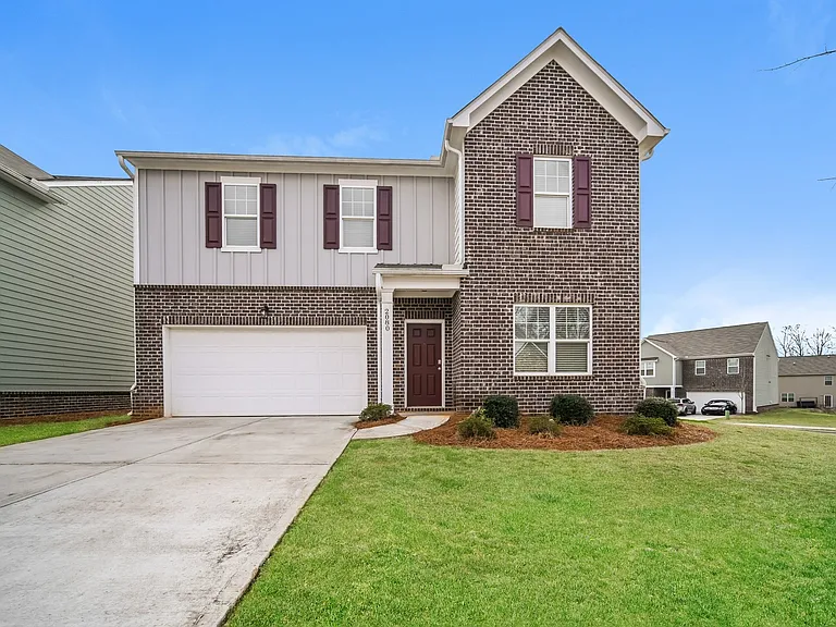 Liberty Grove — Photo 1