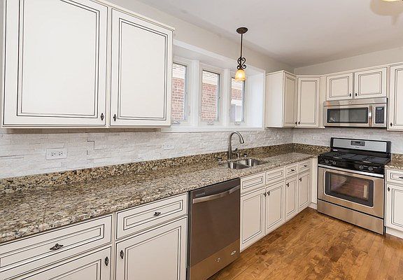 3rd image of 2505 Elmwood Ave