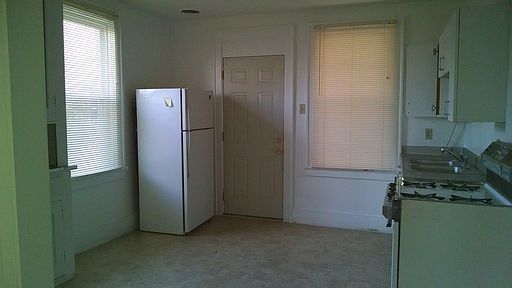 2nd image of 1337 Island Ave #2