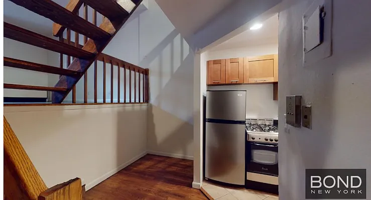Rented by Bond New York | media 6