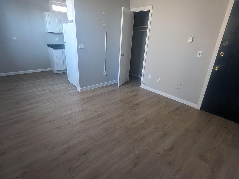 1st image of 220 Glen Haven Rd APT B