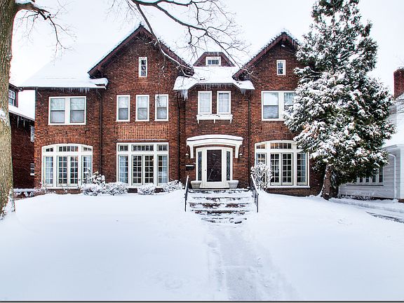 2nd image of 2170 Chatfield Dr