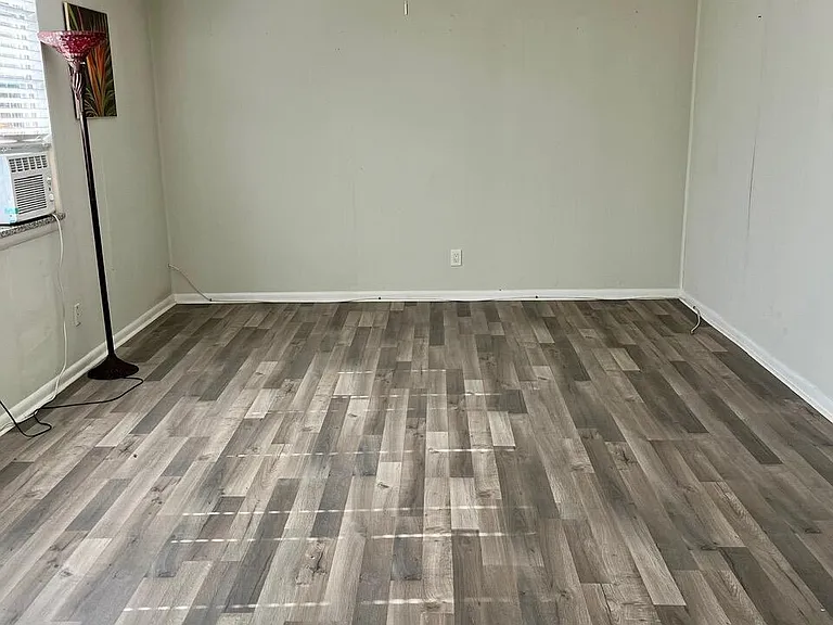 8903 Hipps Rd — Photo 3