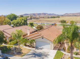 361 Via Capri, Hemet, CA 92545