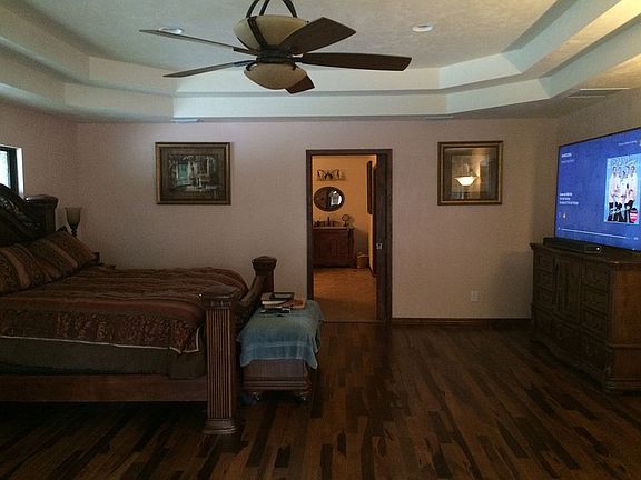 5th image of 1530 Poplar Dr