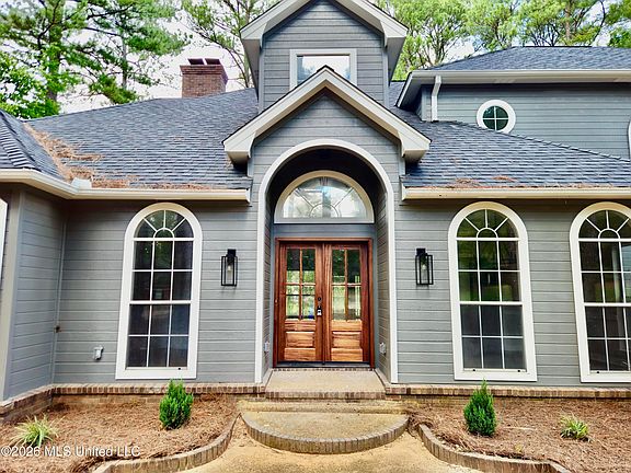 4th image of 155 Bridlewood Dr
