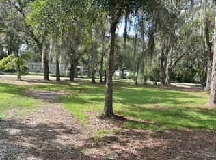 5920 Woodhaven Dr, Lakeland, FL 33811