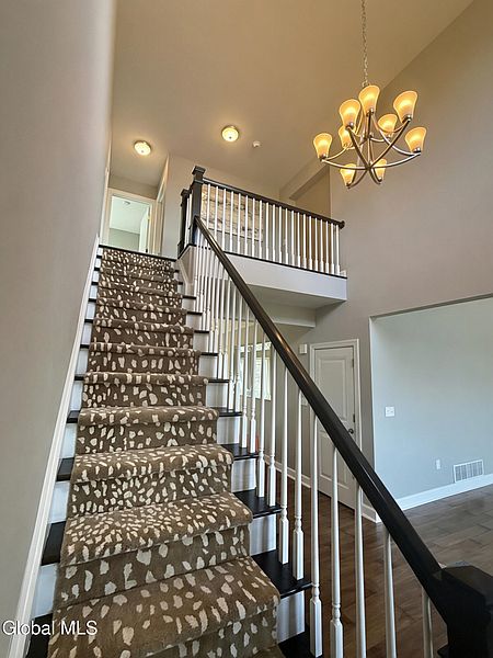 4th image of 55 Kent Place