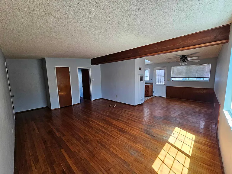 4995 Dubois Dr — Photo 8