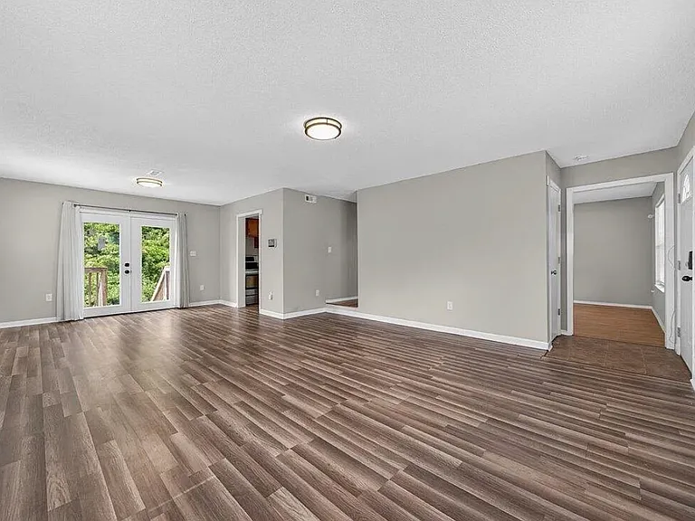 5316 Fayetteville Rd — Photo 21