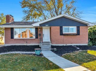 207 W Arizona Dr, Midvale, UT 84047