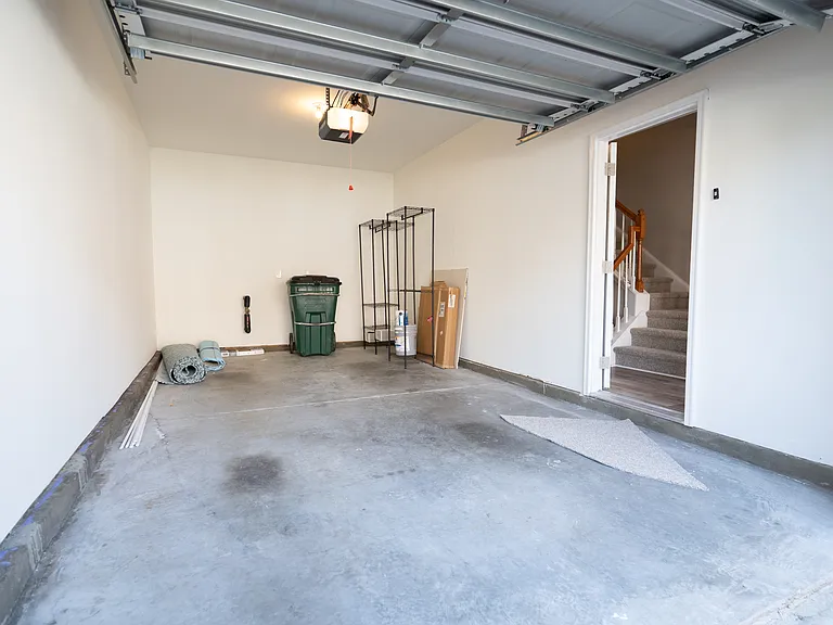 14136 Winford Ln — Photo 33