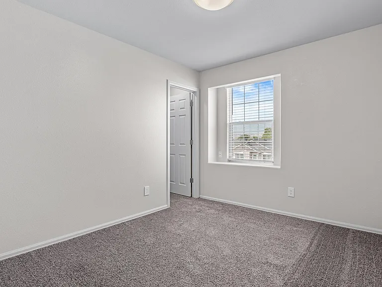 2841 Morningside Ct — Photo 10