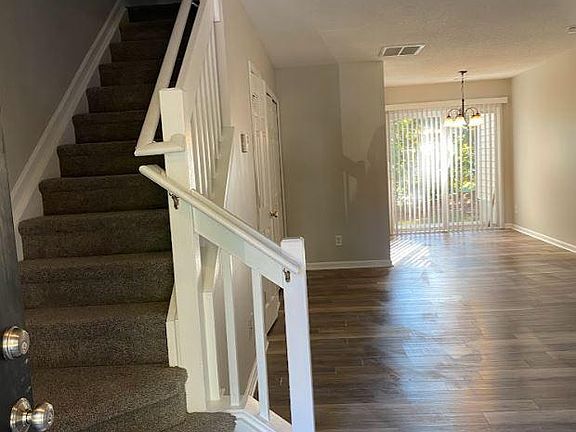 3rd image of 146 Mangum Cir