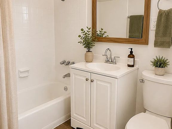 5th image of 10341 Zelzah Ave #4