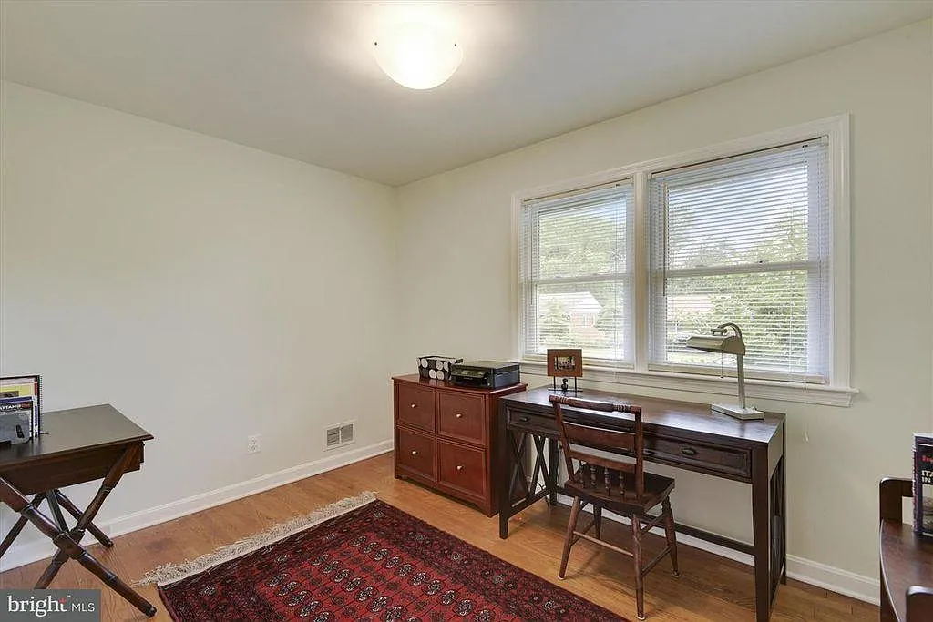 4115 Berritt St — Photo 4