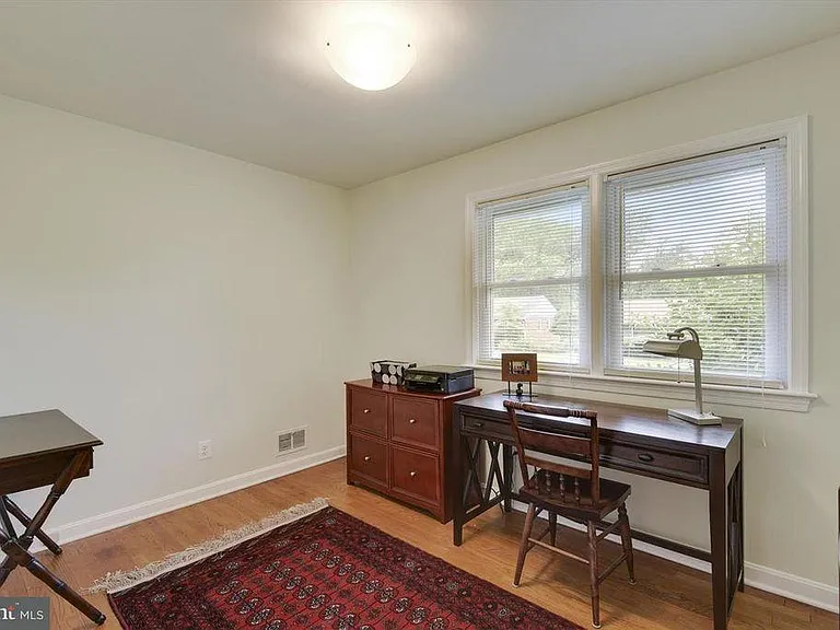 4115 Berritt St — Photo 4