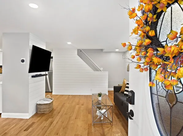 154 Central St #154, Saugus, MA 01906