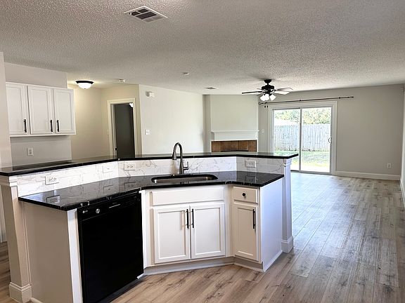 5th image of 9521 Thomas Jefferson Dr