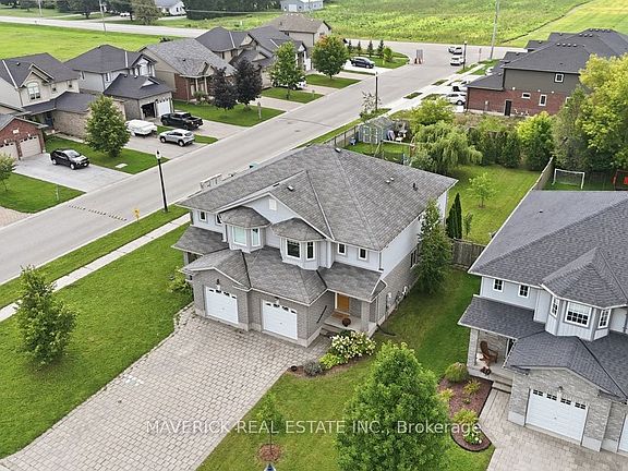 2nd image of 3 Leesboro Trl