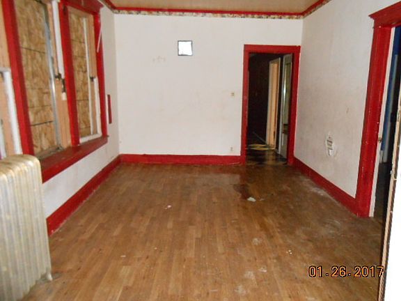3rd image of 6352 S Claremont Ave