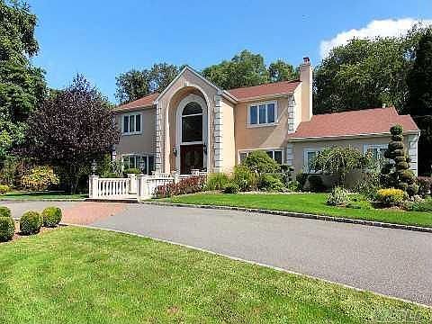 1st image of 27 Pine Dr
