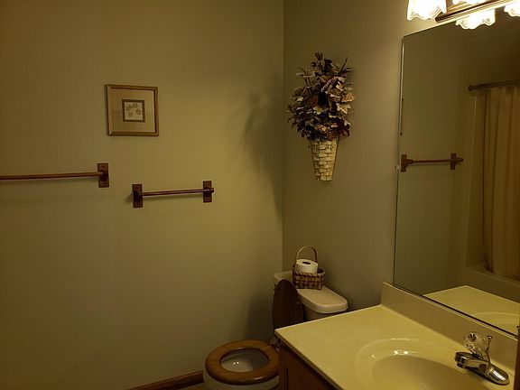 4th image of 2644 Tamlynn Ct