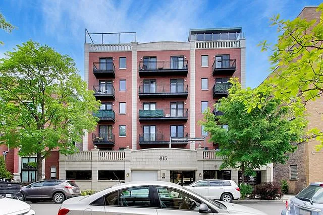 815 N Marshfield Ave #204 — Photo 11