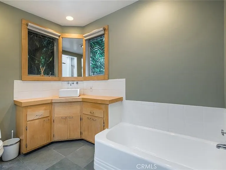 2828 Pacific View Trl — Photo 14