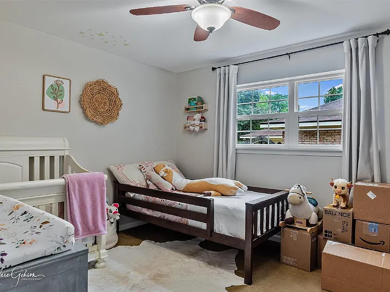 7440 Camelback Dr — Photo 21