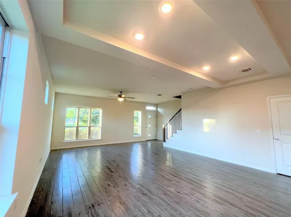 5901 Charles Merle Dr #B, Austin, TX 78747