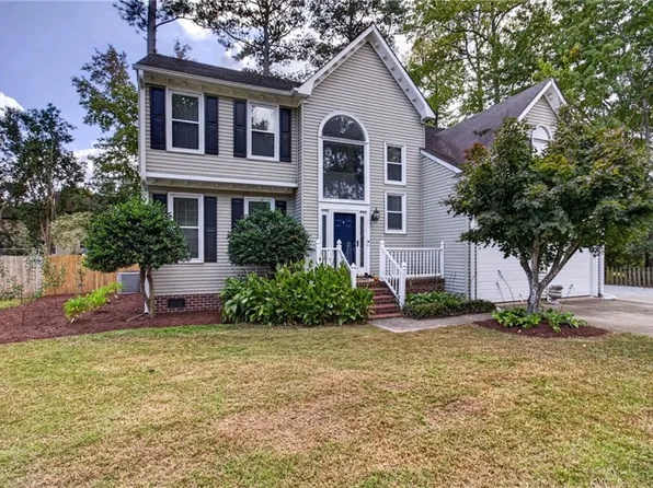 1217 Club House Dr, Chesapeake, VA 23322
