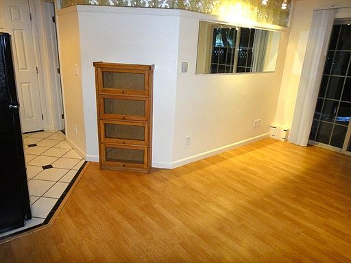 5th image of 640 S Lashley Ln APT 101