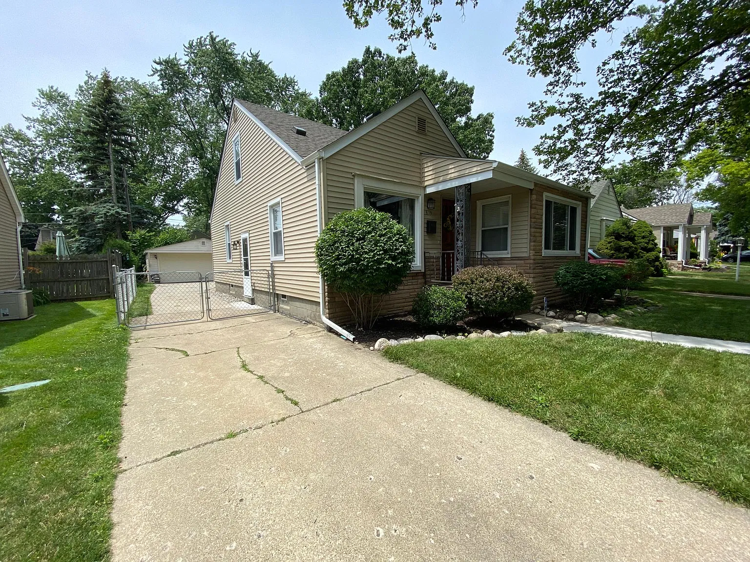 819 N Connecticut Ave — Photo 4