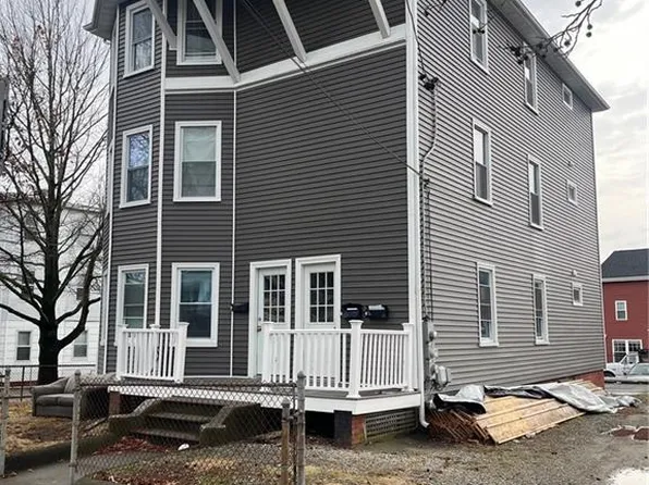 24 Mount Pleasant Ave, Providence, RI 02908