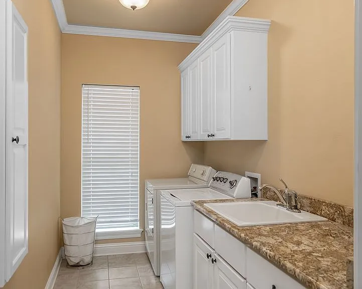 205 Beau Sejour Dr — Photo 23