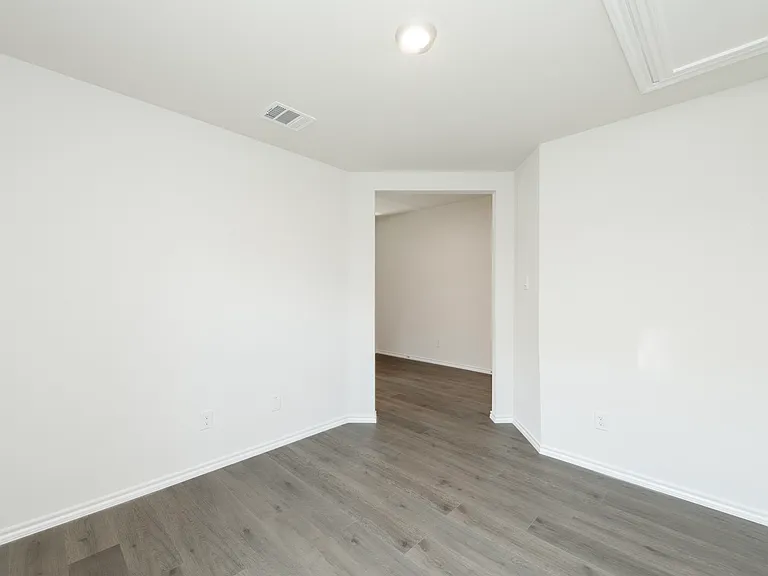 3917 Amethyst Dr — Photo 9