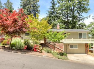 1455 Pinecrest Ter, Ashland, OR 97520