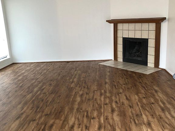 4th image of 437 Dollins St
