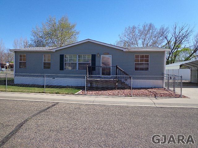 1st image of 429 Holly Park Dr