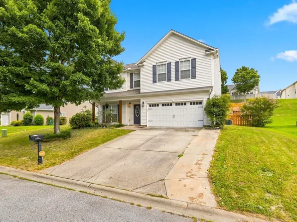 111 Garfield Ln, Simpsonville, SC 29681
