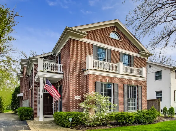 250 Mary St, Winnetka, IL 60093